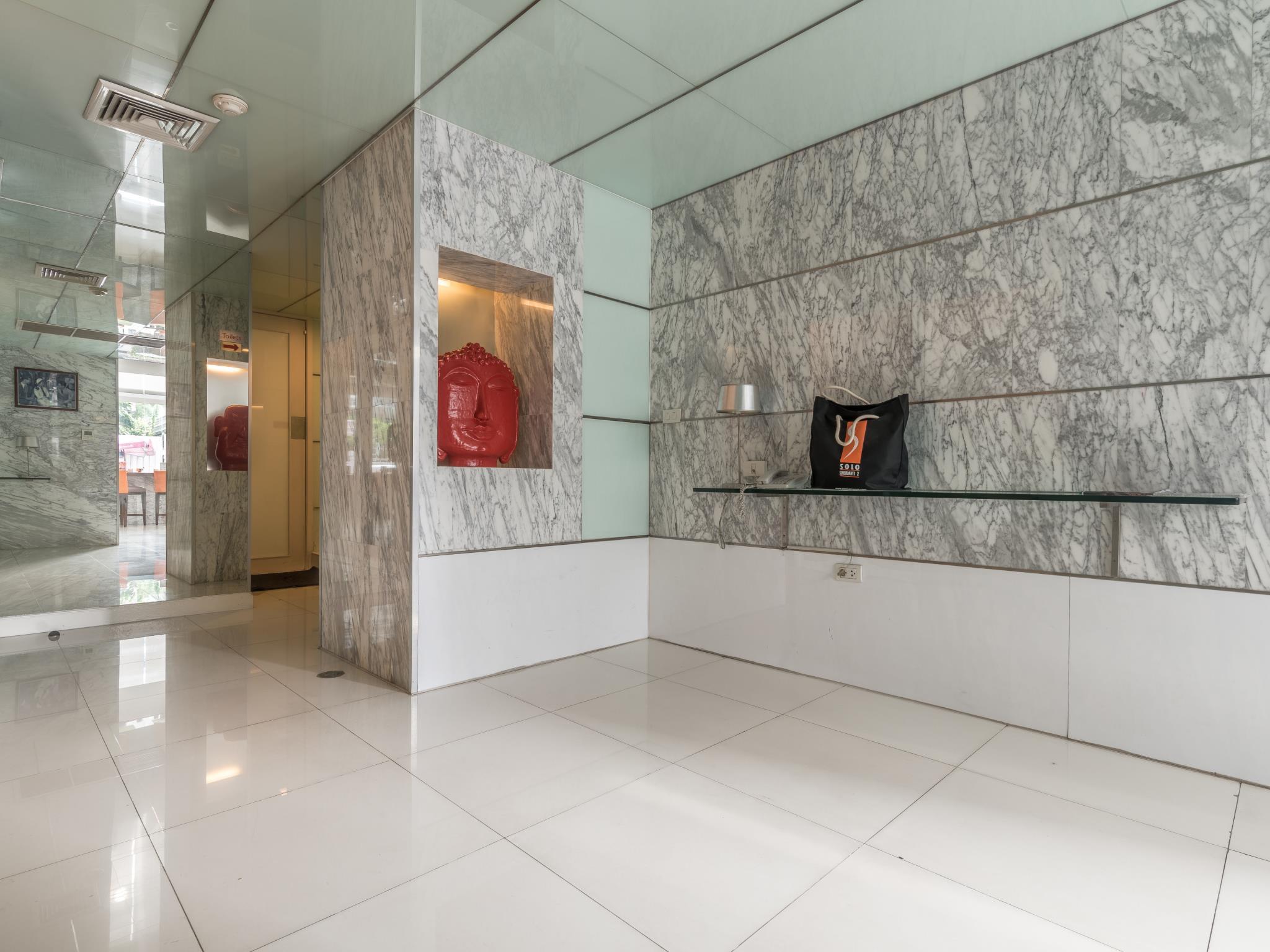 Solo, Sukhumvit 2, - Sha Extra מלון 4*