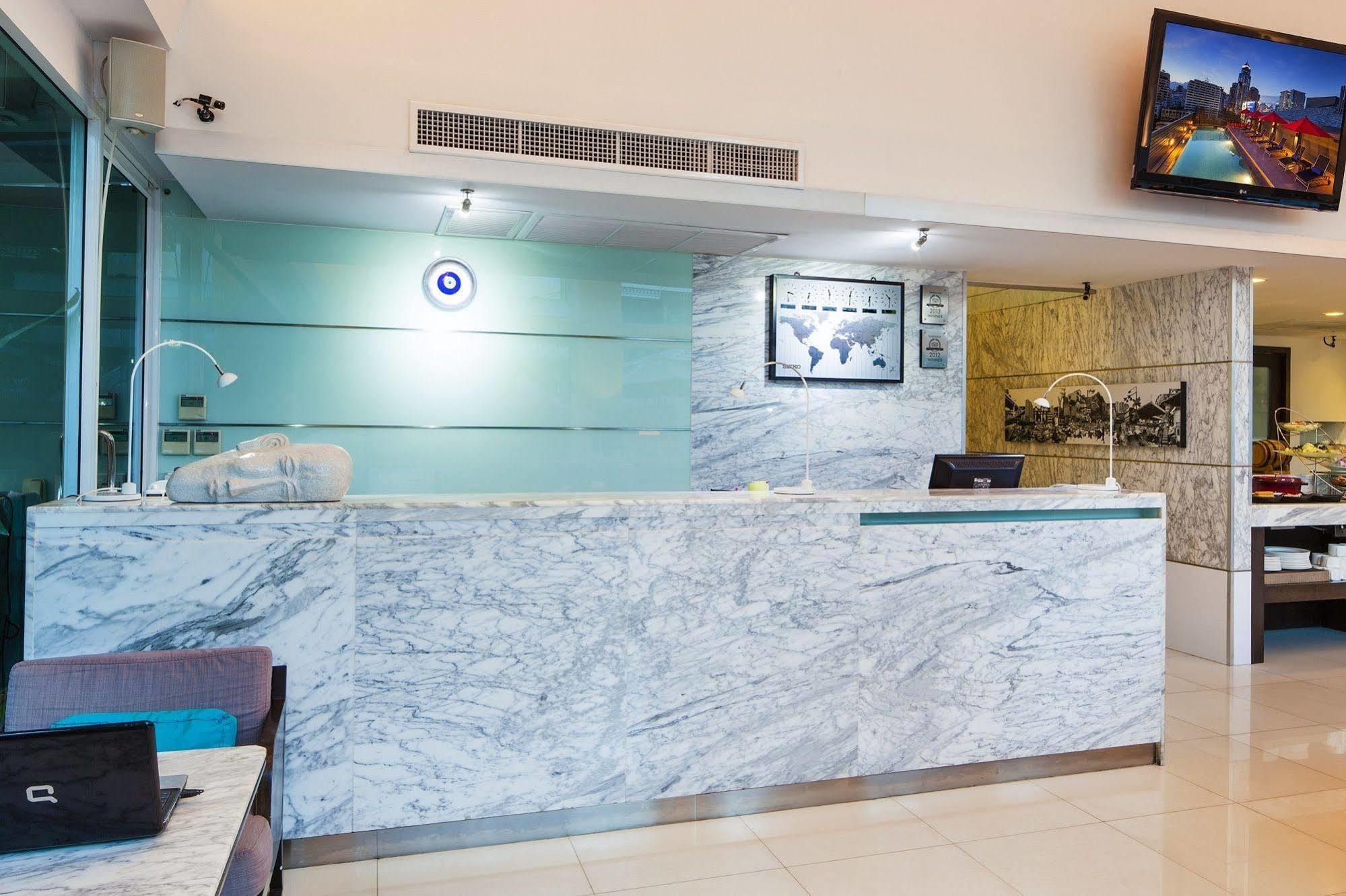 Solo, Sukhumvit 2, - Sha Extra מלון